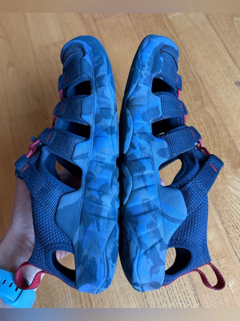 Keen Hyperport H2 Sandals Closed Toe Navy Blue Red Water Shoe Big Kid Youth Sz 3